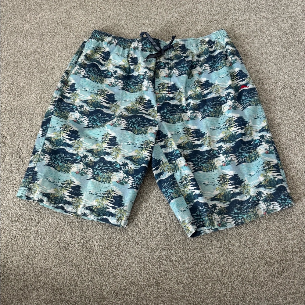 Tommy Bahama Men's Hawaiian Islands Print Cotton Shorts